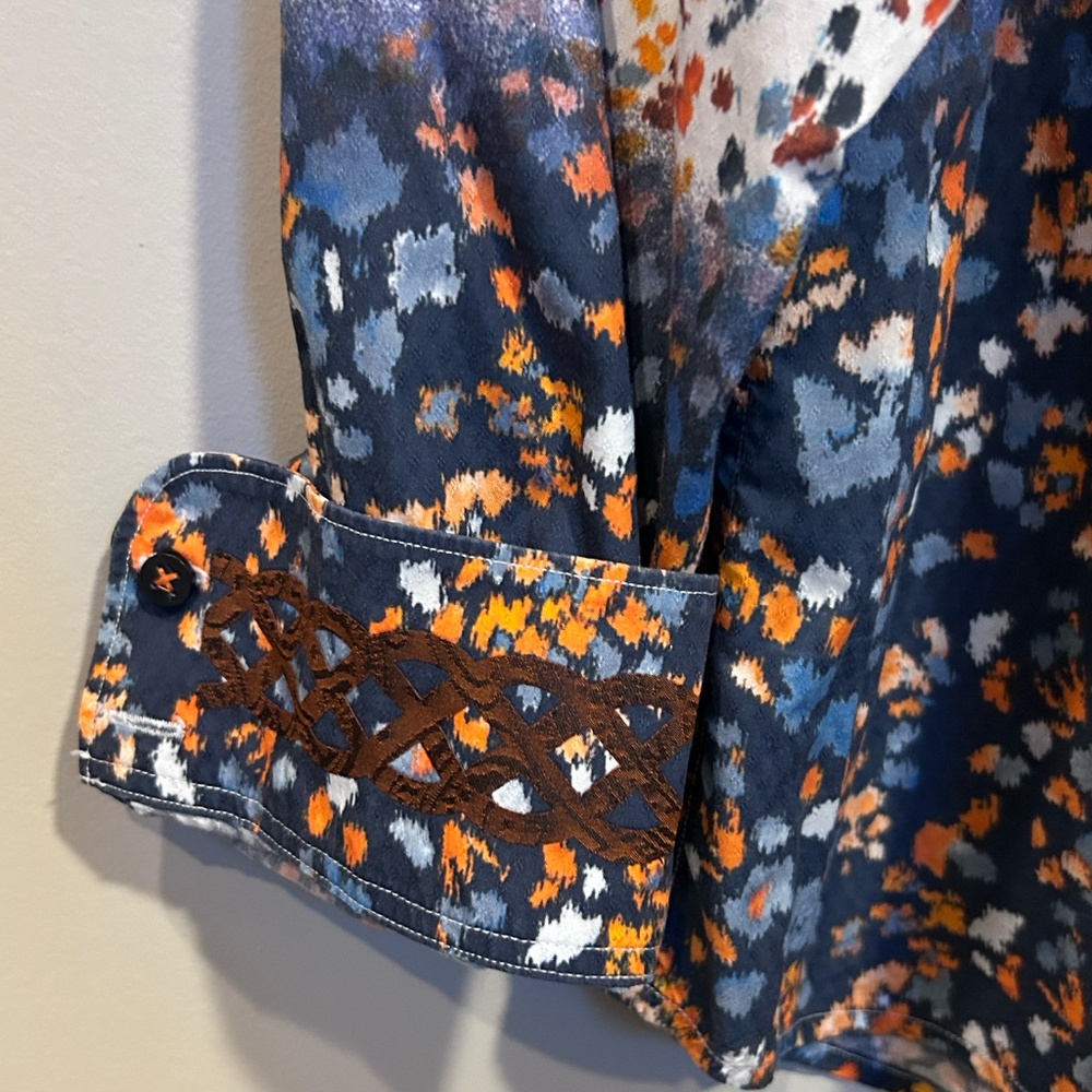 Robert Graham - Picture 2 of 5
